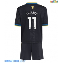 Camisa de time de futebol Manchester United Joshua Zirkzee #11 Replicas 3º Equipamento Infantil 2025-26 Manga Curta (+ Calças curtas)